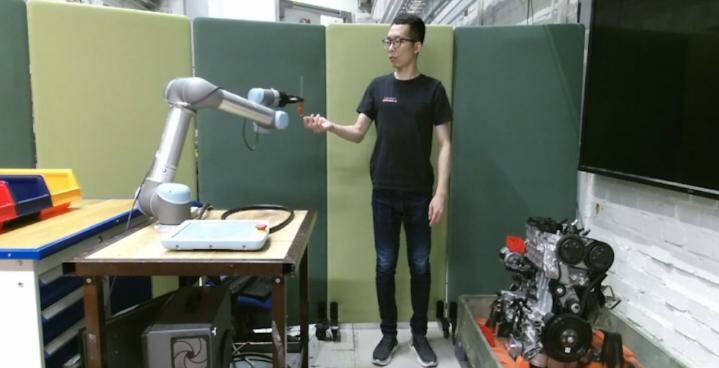 robot worker