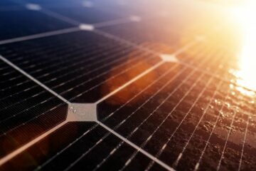 Researchers at Stanford University have developed a new type of solar panel that can catch sunlight in all directions.