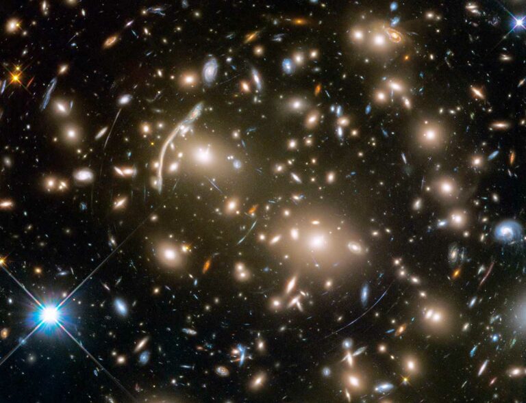 Gravitational lenses, or light blurring due to gravity in galaxies, is key for discovering new galaxies in our universe.